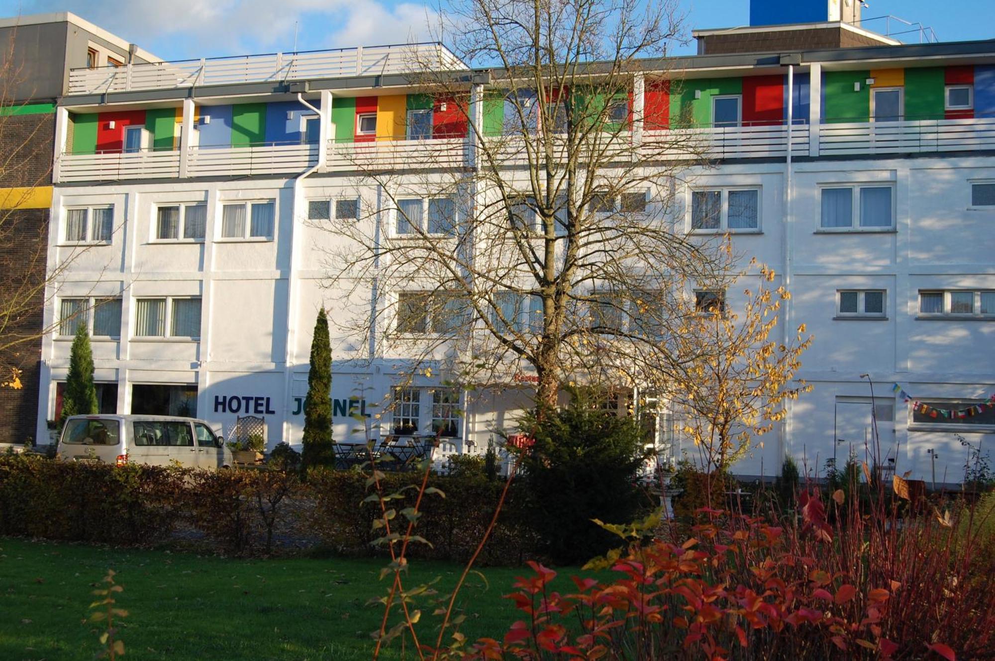 Hotel Johnel Хеннеф Экстерьер фото